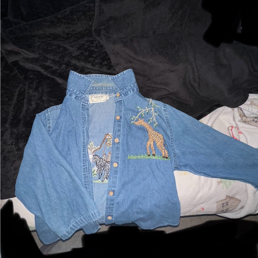 Vintage 1980s Tantrums brand Embroidered Denim Shirt with Giraffe Design